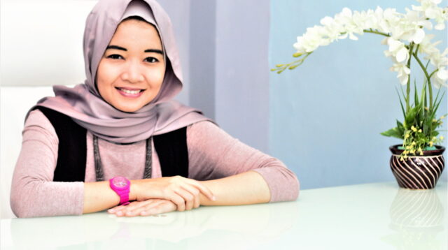 Dr. Irdawati Novita Pakar Aesthetic Garap Cu Skin Treatment Centre Spa Reflexology
